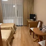 Neptun Nocleg ze śniadaniem 3*